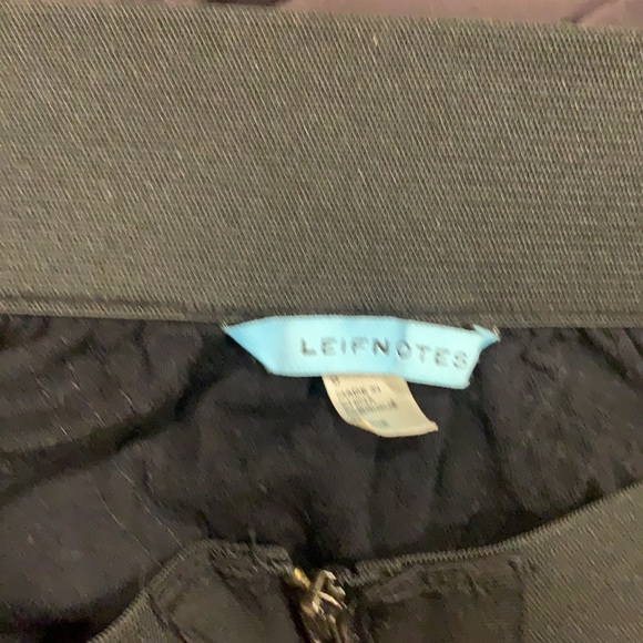 Black textured Leifnotes skirt - Picture 3 of 3